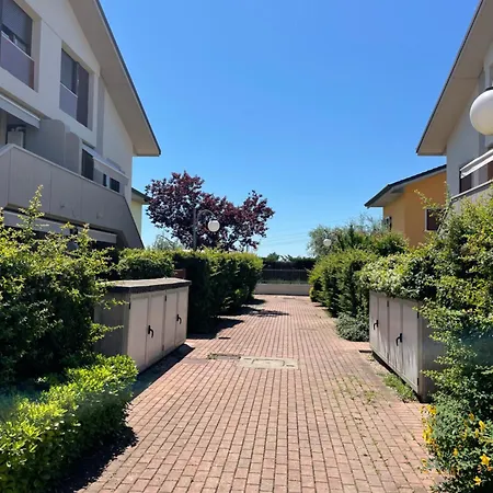 Casa Lilly * ブッソレンゴ