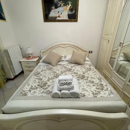 Casa Lilly アパート ブッソレンゴ